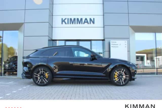 Aston Martin Dbx (2022) thumbnail 1