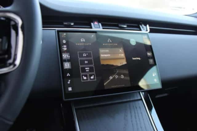 Land Rover Range Rover Evoque (2023) thumbnail 63