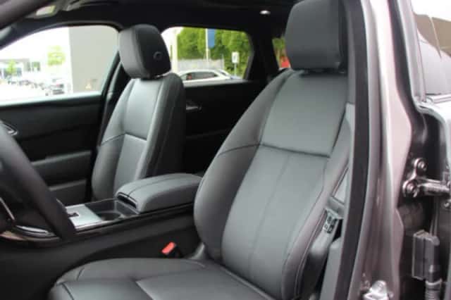 Land Rover Range Rover Velar (2024) thumbnail 29
