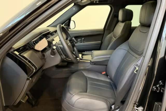 Land Rover Range Rover Sport (2026) thumbnail 30