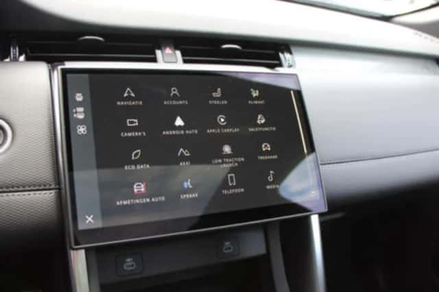 Land Rover Discovery Sport (2025) thumbnail 61