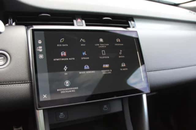 Land Rover Discovery Sport (2025) thumbnail 62
