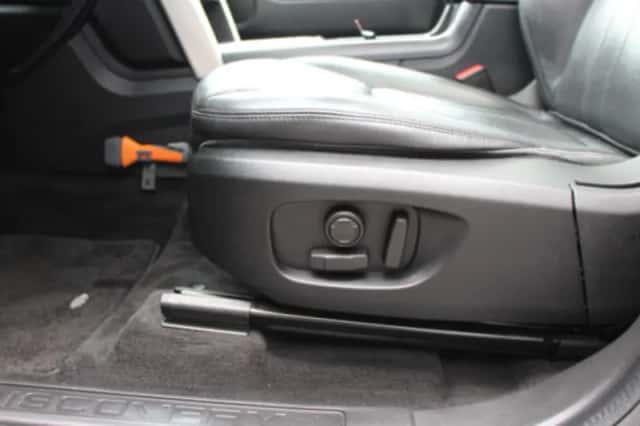 Land Rover Discovery Sport (2025) thumbnail 91