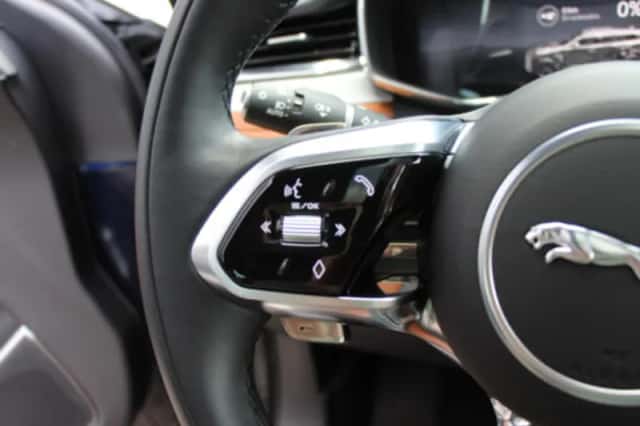 Jaguar F-Pace (2019) thumbnail 27