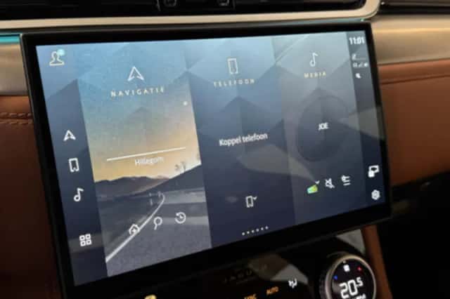 Jaguar F-Pace (2019) thumbnail 61