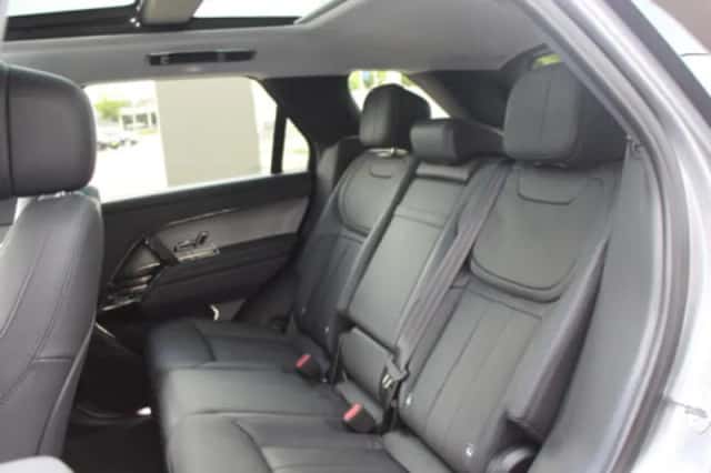 Land Rover Range Rover Sport (2026) thumbnail 25