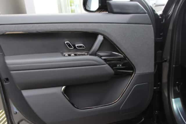 Land Rover Range Rover Sport (2026) thumbnail 45