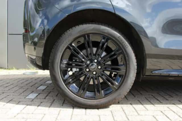 Land Rover Range Rover Evoque (2025) thumbnail 5