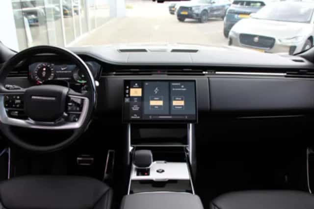 Land Rover Range Rover (2026) thumbnail 17