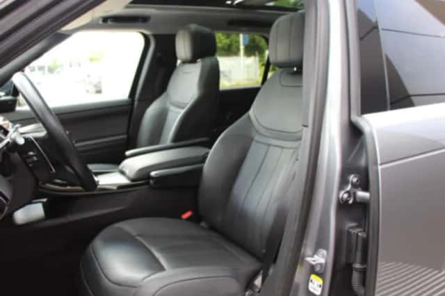 Land Rover Range Rover Sport (2023) thumbnail 13