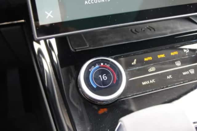 Land Rover Range Rover Sport (2023) thumbnail 23