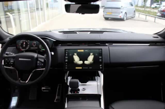 Land Rover Range Rover Sport (2023) thumbnail 53