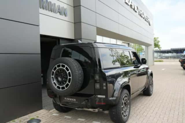 Land Rover Defender (2026) thumbnail 3