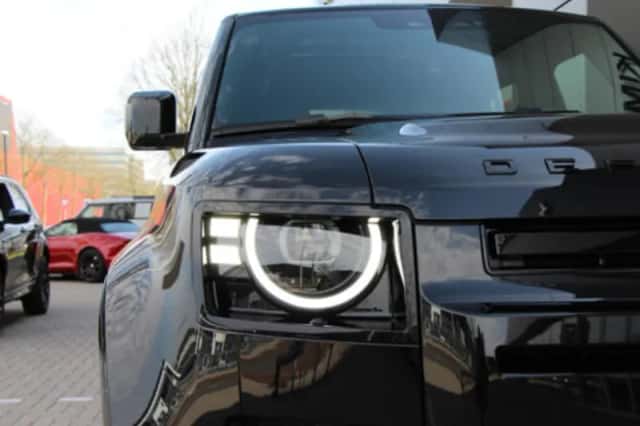 Land Rover Defender (2026) thumbnail 4