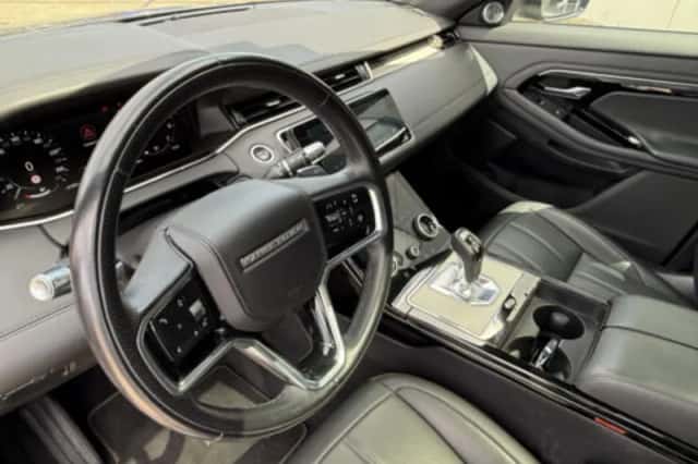 Land Rover Range Rover Evoque (2022) thumbnail 5