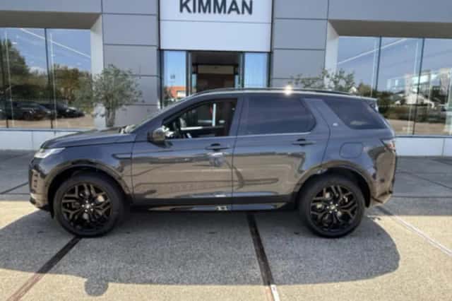 Land Rover Discovery Sport (2022) thumbnail 3