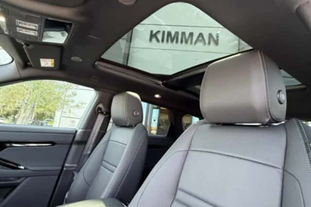 Land Rover Range Rover Evoque (2026) thumbnail 5