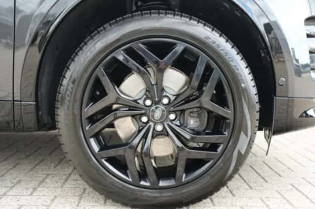Land Rover Discovery Sport (2026) thumbnail 5