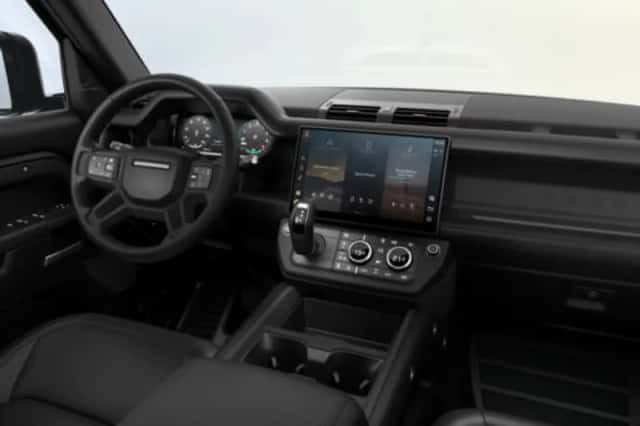 Land Rover Defender (2026) thumbnail 3