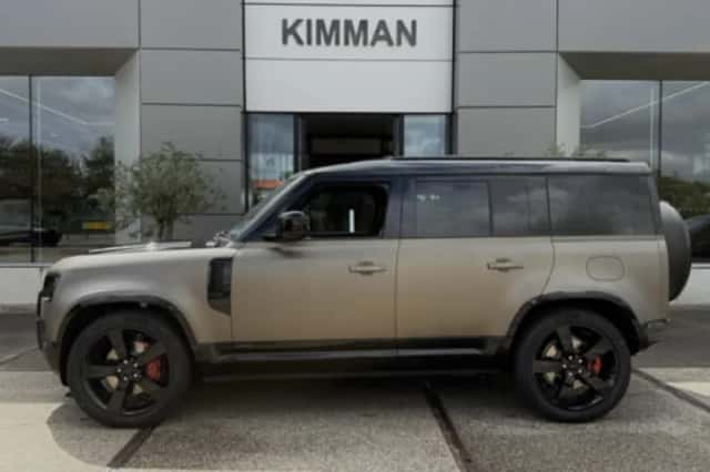 Land Rover Defender (2026) thumbnail 3