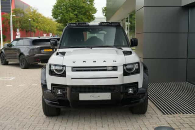 Land Rover Defender (2026) thumbnail 3