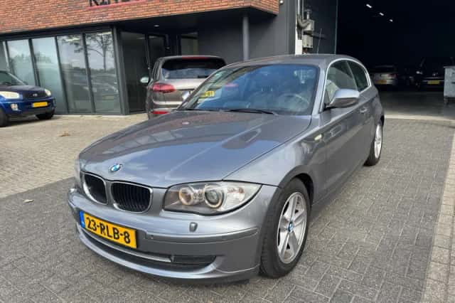 BMW 1-Serie (2011) thumbnail 1
