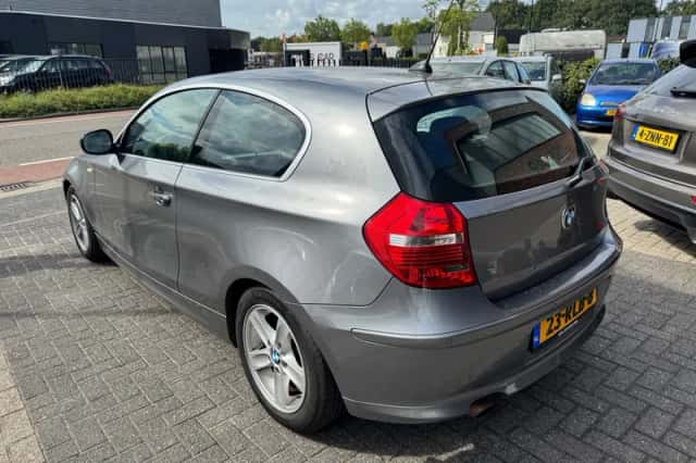BMW 1-Serie (2011) thumbnail 4