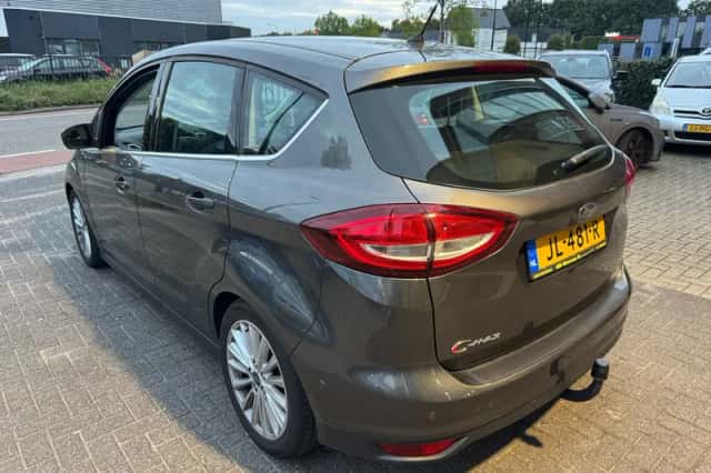 Ford C-Max (2016) thumbnail 3
