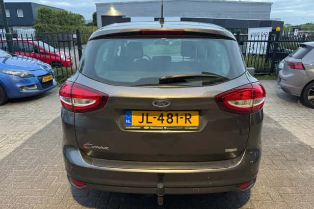 Ford C-Max (2016) thumbnail 4