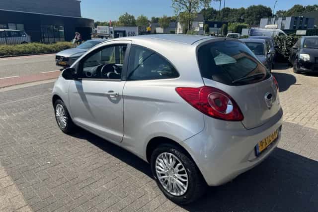 Ford Ka (2014) thumbnail 3