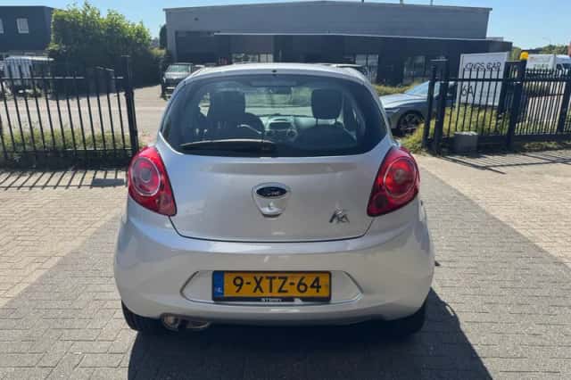 Ford Ka (2014) thumbnail 4