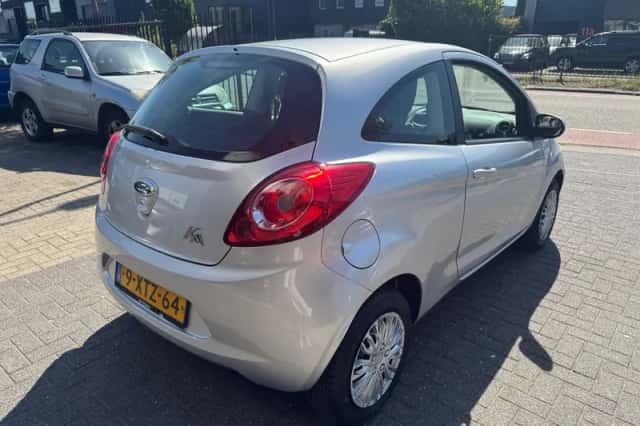 Ford Ka (2014) thumbnail 5