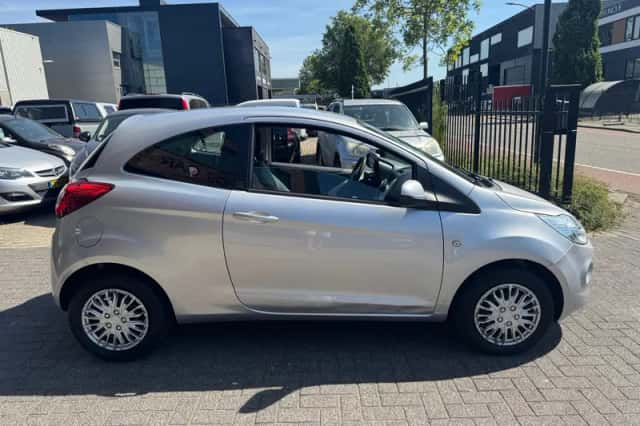Ford Ka (2014) thumbnail 6