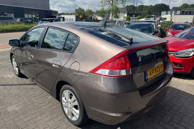 Honda Insight (2010) thumbnail 3