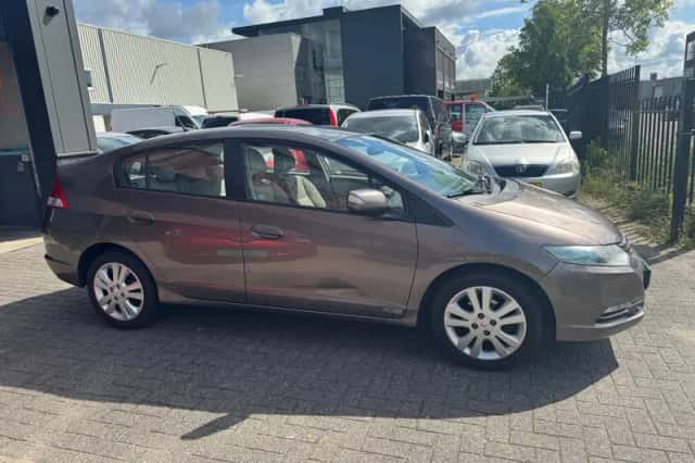 Honda Insight (2010) thumbnail 6