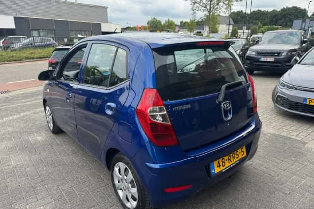 Hyundai i10 (2011) thumbnail 3