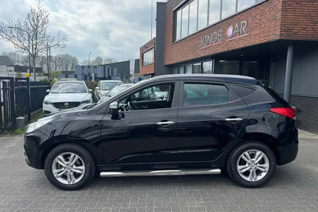 Hyundai ix35 (2012) thumbnail 2