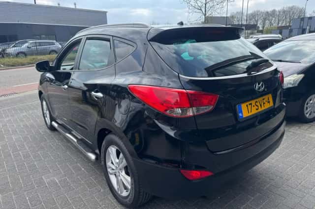Hyundai ix35 (2012) thumbnail 3