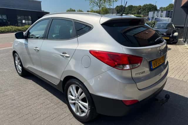 Hyundai ix35 (2010) thumbnail 3
