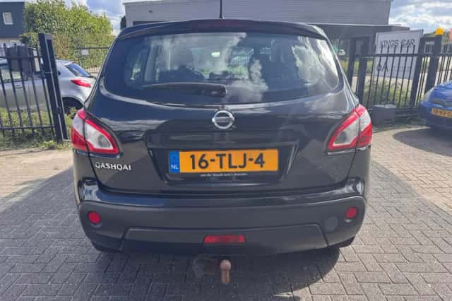 Nissan Qashqai (2012) thumbnail 4