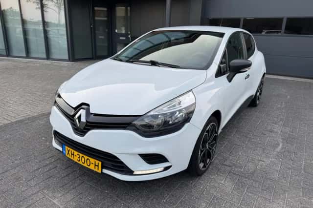 Renault Clio (2016) thumbnail 1