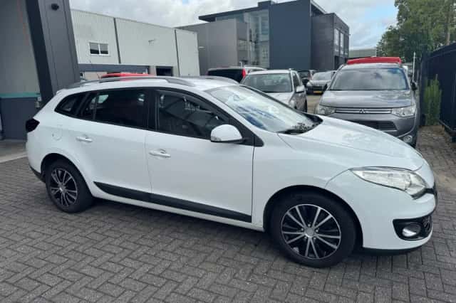 Renault Mégane (2012) thumbnail 6