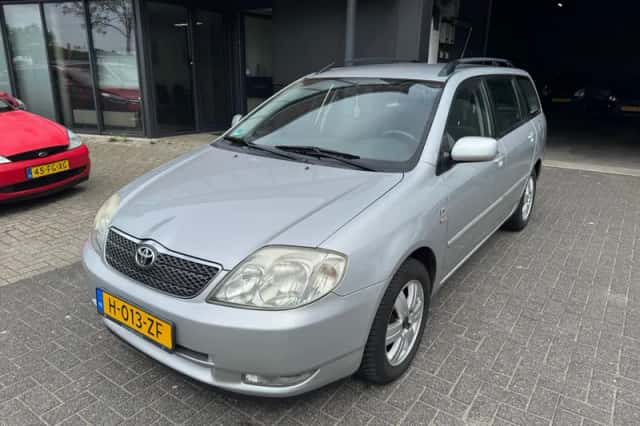 Toyota Corolla (2004) thumbnail 1