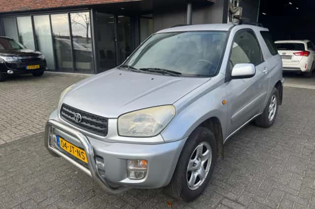 Toyota RAV4 (2002) thumbnail 1
