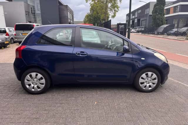 Toyota Yaris (2007) thumbnail 6