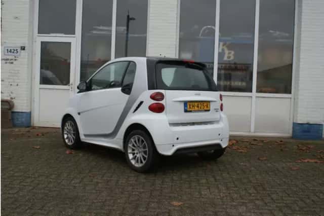 Smart Fortwo (2013) thumbnail 3