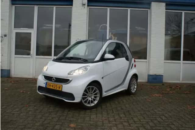 Smart Fortwo (2013) thumbnail 5