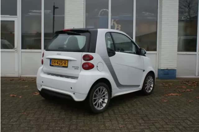 Smart Fortwo (2013) thumbnail 6