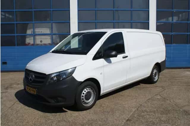 Mercedes-Benz Vito (2019) thumbnail 2