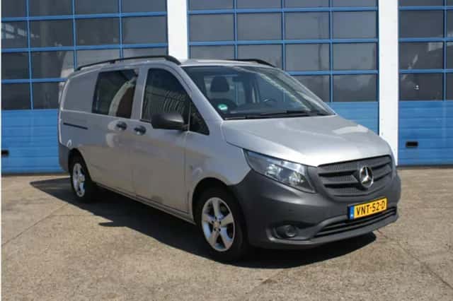Mercedes-Benz Vito (2015) thumbnail 2